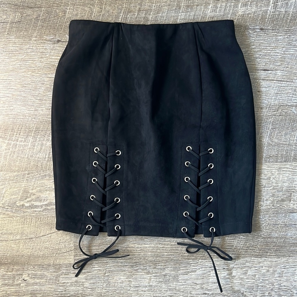 NWT LF Black Suede Mini Skirt Size Small
